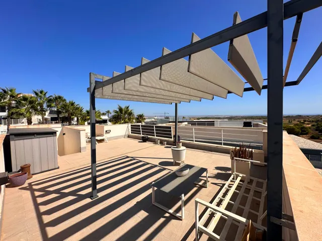 Villa en San Miguel de Salinas — 43
