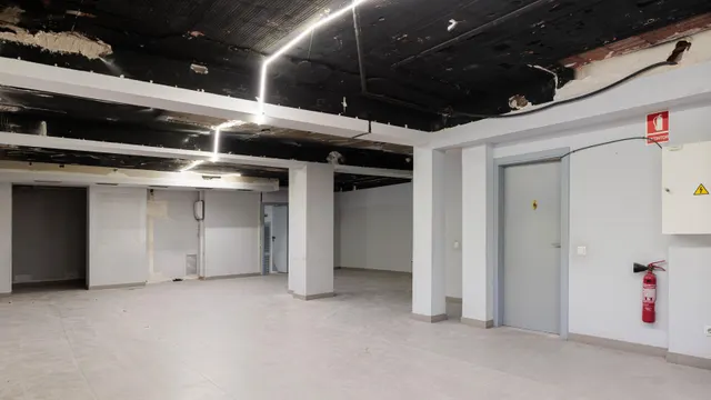 Local comercial 333m² en alquiler - Eixample — 6