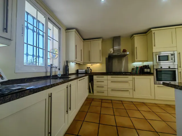 Chalet 3 habitaciones 289m² en venta - Costa Del Sol — 18