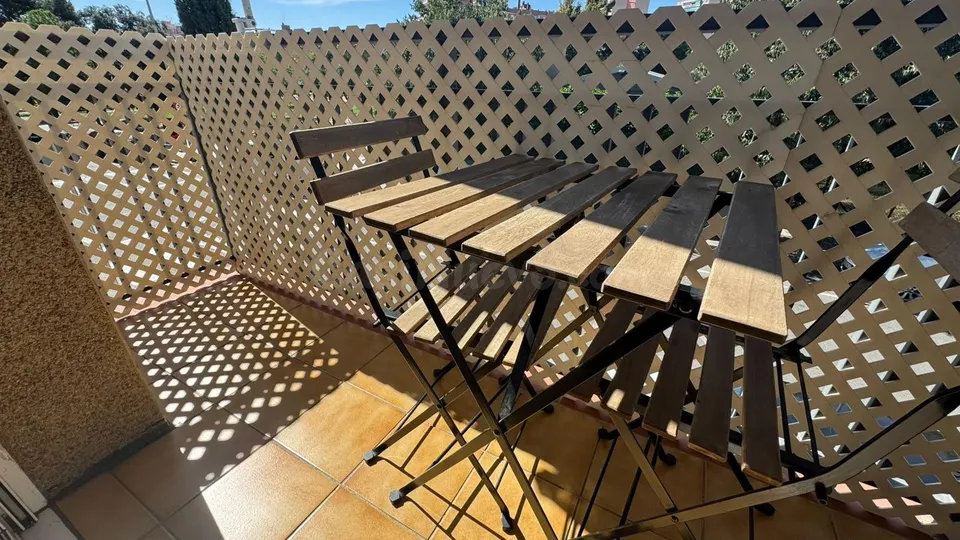 Piso de 2 habitaciones con balcón