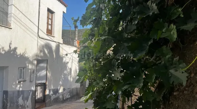 ¡Se alquila casa en Abrucena para larga temporada! ✨ - foto 4