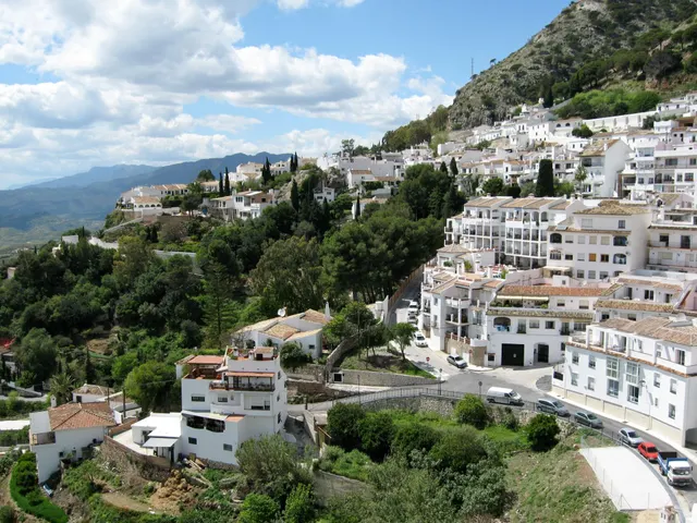 APARTAMENTOS Y ÁTICOS PARA DISFRUTAR DE SUS VISTAS AL MAR Y ZONAS COMUNES, MUY CERCA DE LA PLAYA !!! — 30