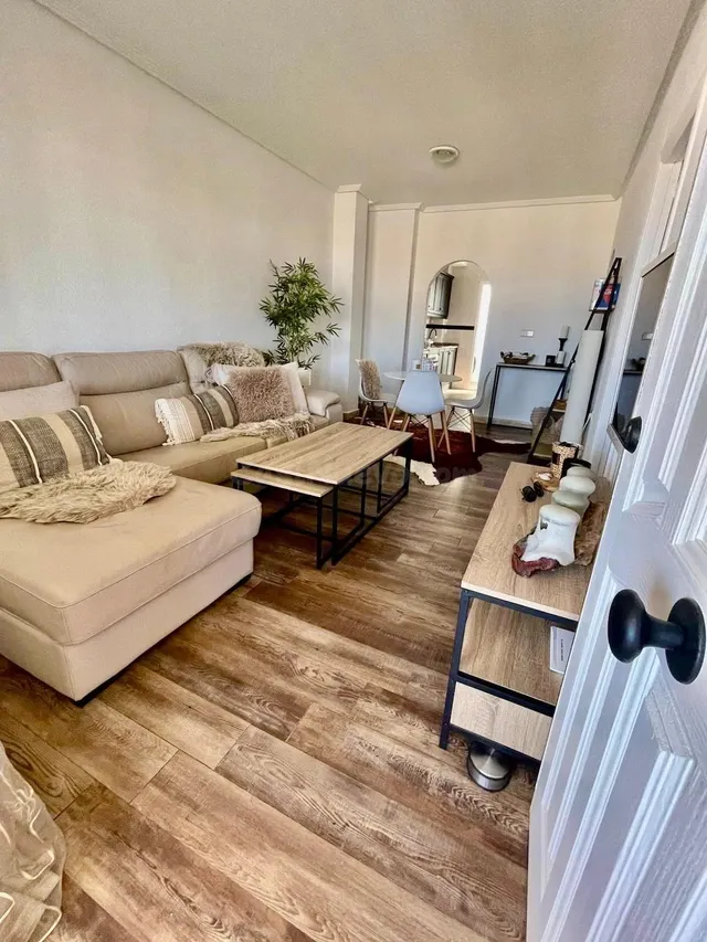 Atico con solarium privado en Punta Prima - foto 5
