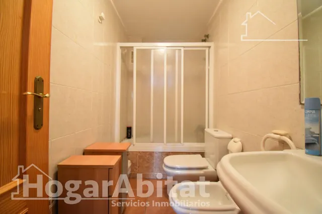 ¡SEGUNDA LÍNEA DE PLAYA! AMPLIO Y EXTERIOR CON GARAJE, ASCENSOR Y GRAN TERRAZA — 44
