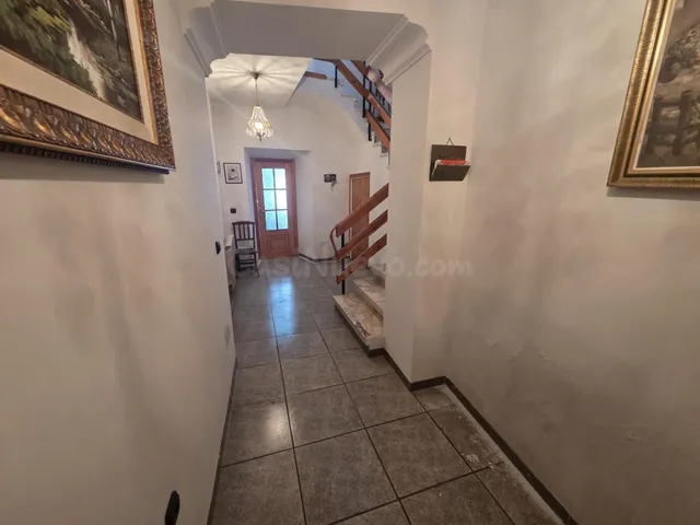 SE VENDE CASA EN EL CENTRO DE VALDERAS, DOS PLANTAS, 4 HAB., - foto 5