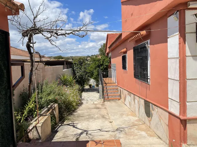 Tu refugio lejos de la vida urbana pero bien comunicado con Valencia — 7