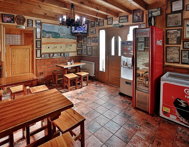 RESTAURANTE Y CASA RURAL EN VENTA O TRASPASO, LA SANTA ESPINA (VALLADOLID) — 11