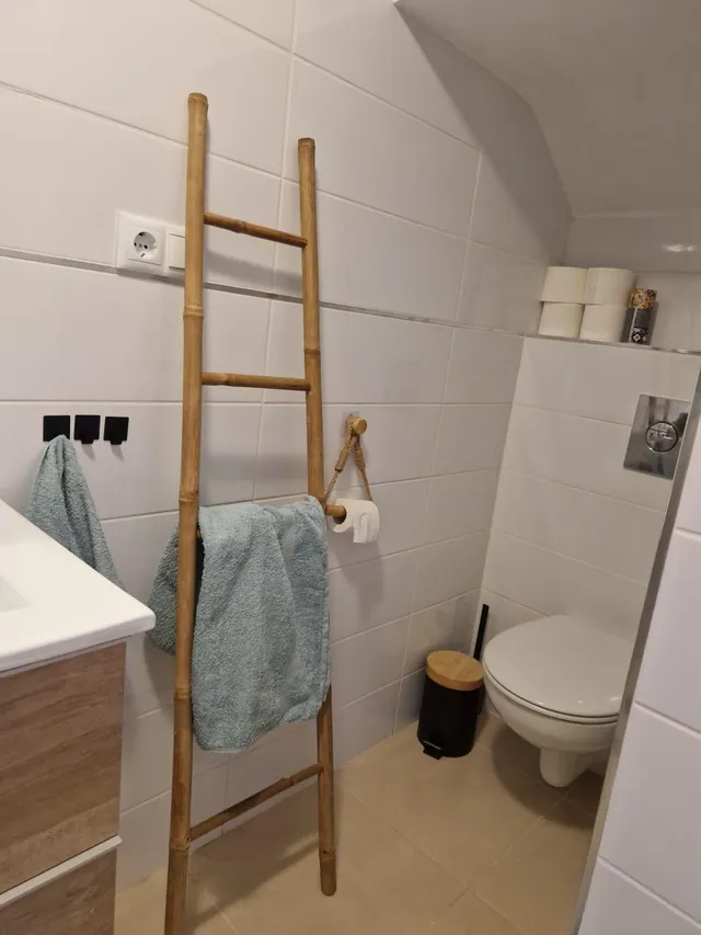 Duplex a 5 m. de playa la mata pueblo : 2 hab, 1 baño, vistas al mar, terraza — 8