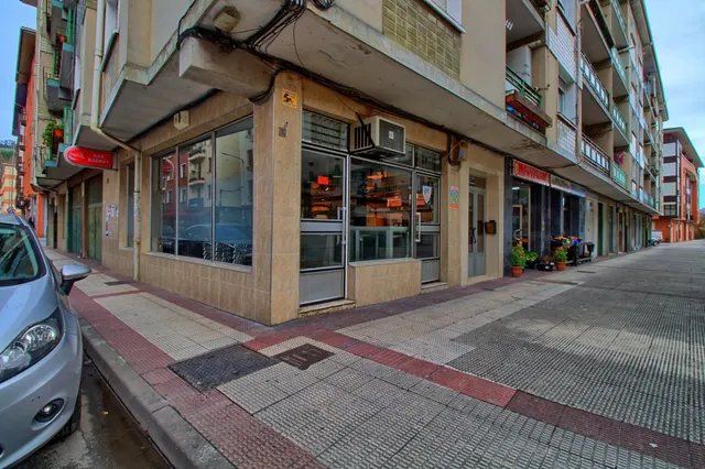 LOCAL PREPARADO COMO BAR — 7