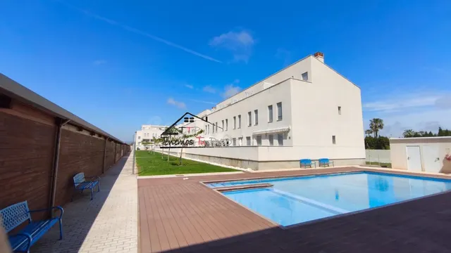 APARTAMENTO VISTAS AL MAR. 2 DORMITORIOS, TERRAZA. PISCINA C