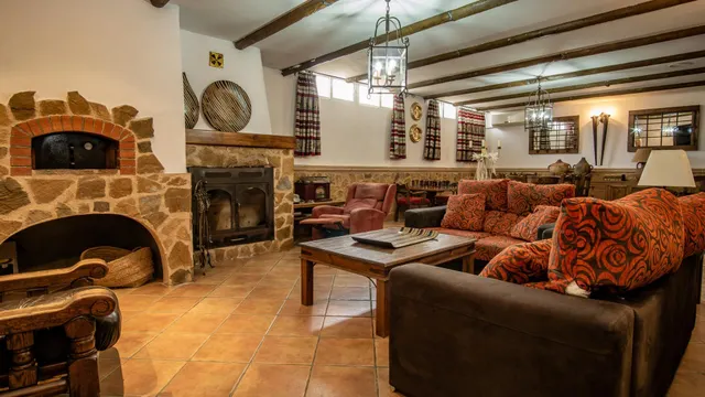 Chalet en sax buena zona para vivir todo el año. — 25