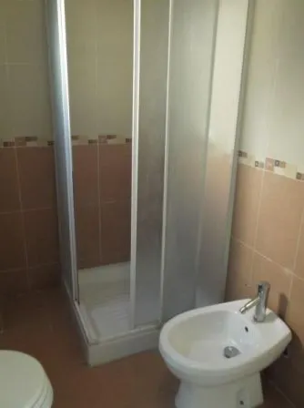 Vivienda con garaje y piscina — 8