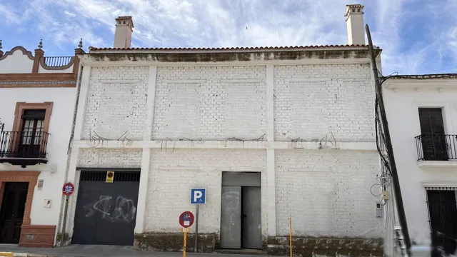 EDIFICIO EN CONSTRUCCIÓN EN EL CENTRO DE BOLLULLOS DEL CONDADO (HUELVA) — 4
