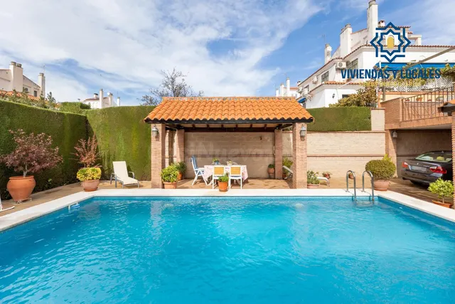 VIVIENDA PAREADA EN MONTELUZ — 3