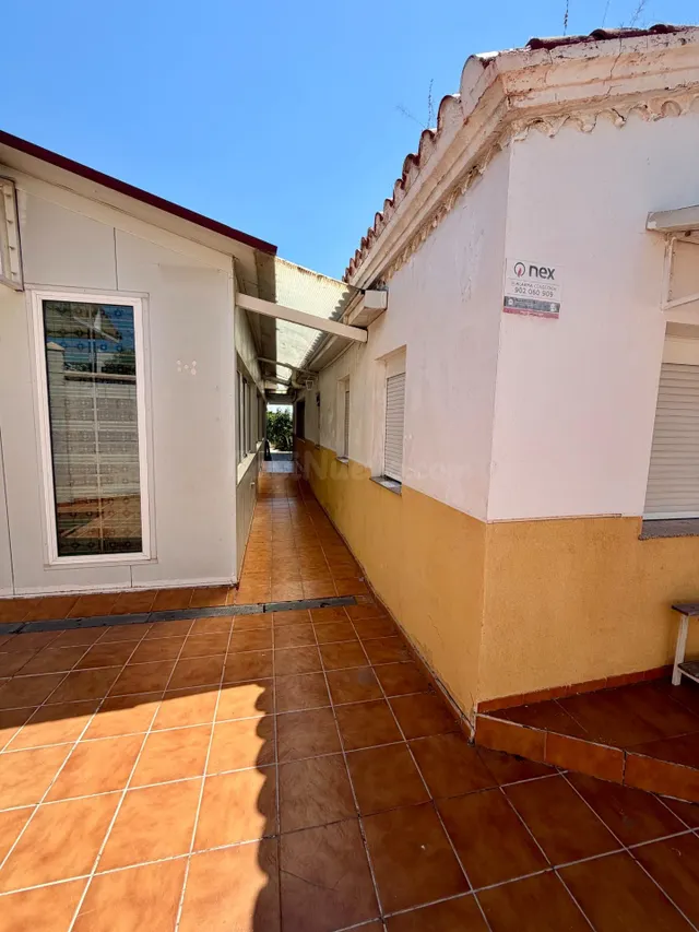 Finca urbana con vivienda y múltiples posibilidades en Huérc - foto 5