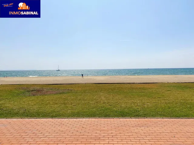 Piso Reformado en Roquetas de Mar: Oportunidad Única con Terraza y Cercanía a la Playa — 28