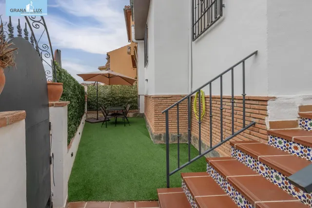 Encantadora Casa Reformada en Ogijares con Vistas y Espacios para Disfrutar — 37