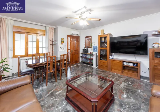 Se vende bonita casa adosada de 4 dormitorios con piscina privada, garaje y gimnasio — 8
