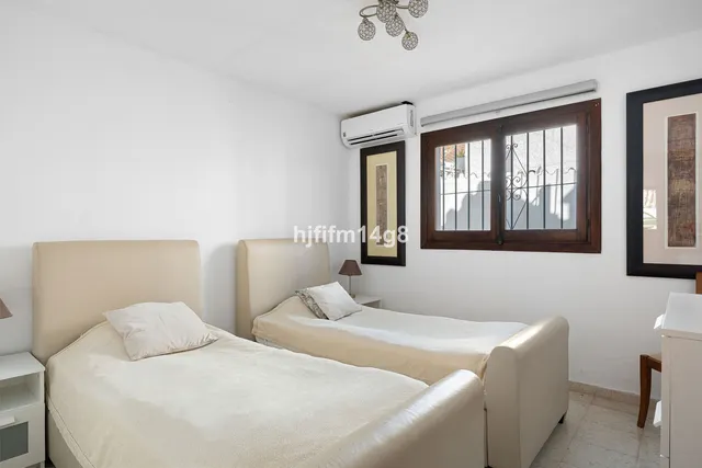 Chalet 4 habitaciones 221m² en venta - Marbella — 14