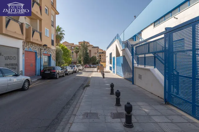 Encantadora Casa Reformada en Ogijares con Vistas y Espacios para Disfrutar — 46