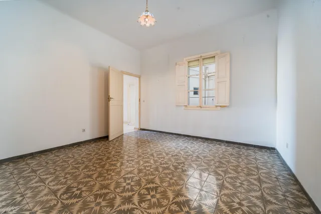 Piso en venta en el Casco antiguo — 18