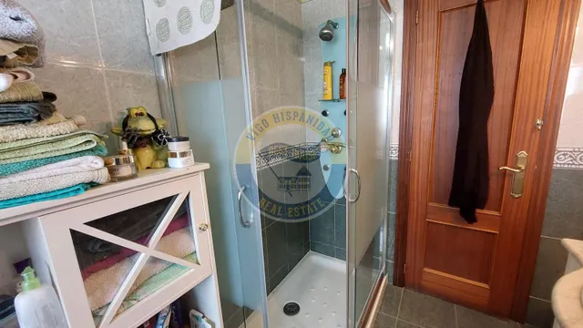 Piso totalmente exterior en Avenida de Madrid – céntrico, luminoso y con garaje — 18