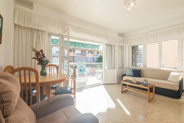 ¿y si pudieras tener vistas al mar desde la terraza de tu apartamento? ¿y si bajar a la playa es simplemente dicho y hecho? — 8