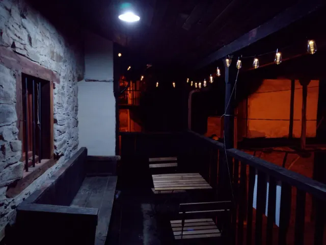 CASA DE PIEDRA EN VALCECAÑADA — 7