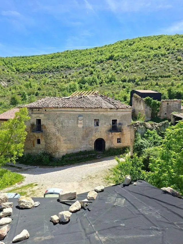 Oportunidad Única: Casa de Pueblo en Valle de Sedano por 53, - foto 2