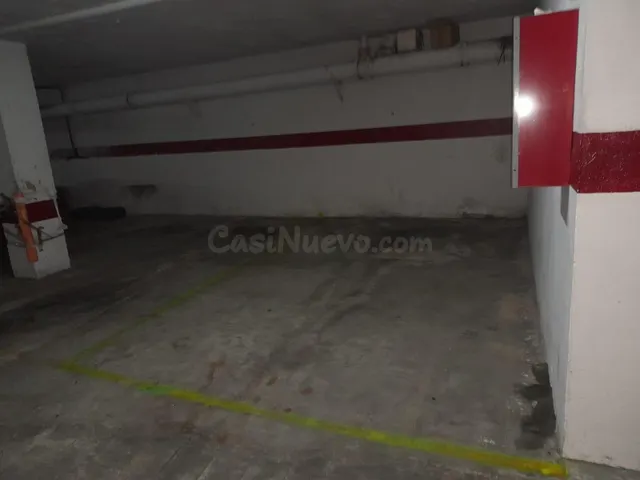 SE VENDE PLAZA DE GARAJE EN PUERTO REAL, ZONA CENTRO - foto 4