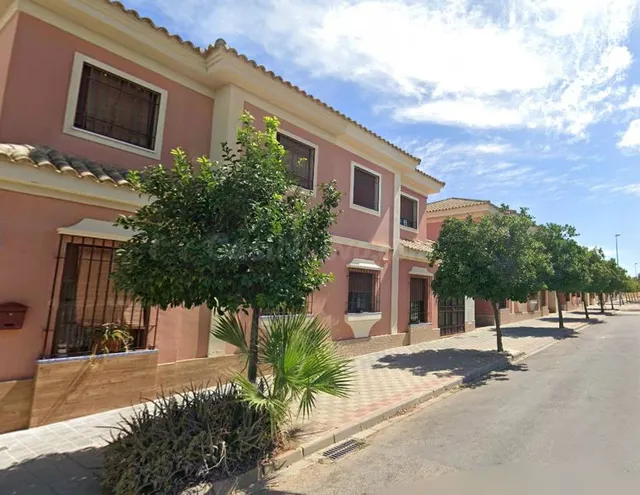 Venta casa en Utrera (Sevilla) — 2