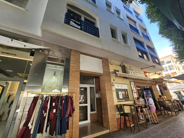 PISO GRANDE EN PLENO CENTRO DE MORAIRA - TEULADA - ALICANTE — 10