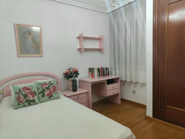 SE VENDE ELEGANTE Y GRAN VIVIENDA FRENTE A PUERTO DEPORTIVO - ALICANTE — 25