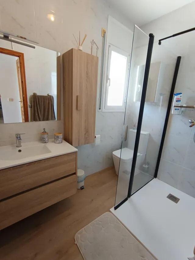 Exclusiva villa reformada y moderna con vistas al mar y montaña, piscina, cocina de verano y apartamento independiente — 46
