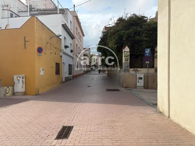 LOCAL EN VENTA - PREMIA DE MAR — 22
