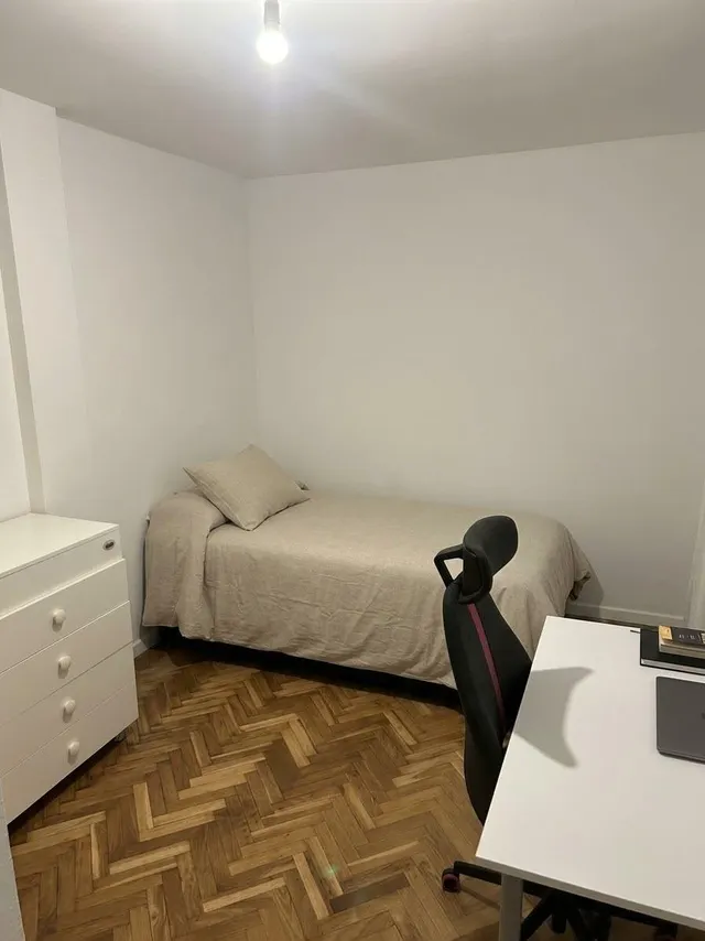 Vivienda de dos dormitorios en alquiler en Torrecaballeros. — 18