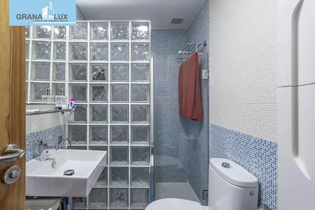 CASA PAREADA EN LA ZUBIA CON PISCINA, ZONA DE BARBACOA Y JARDÍN — 30