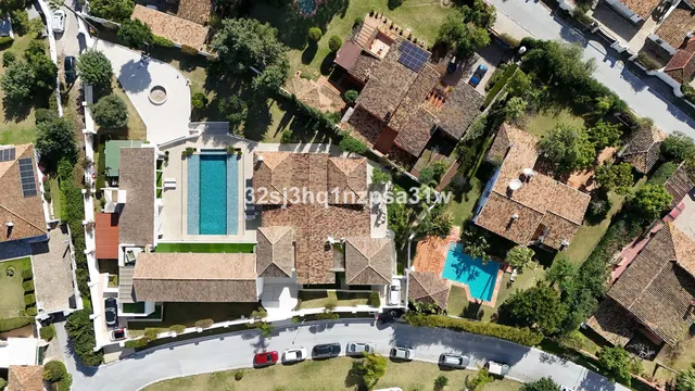 Chalet 6 habitaciones 933m² en venta - Marbella — 25