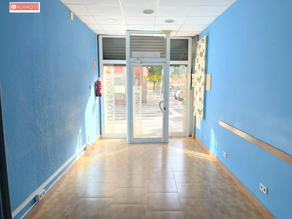 ¡CENTRICO LOCAL COMERCIAL DE 135 M2!