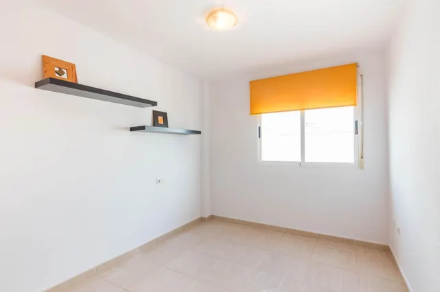 PISO EN ALCANTARILLA — 20