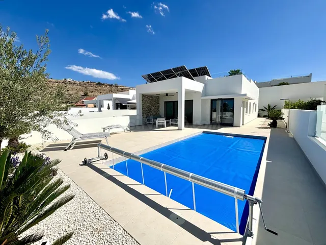 Villa 3 habitaciones 120m² en venta - Costa blanca sur