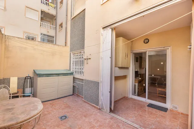 Acogedor piso en planta baja con piscina comunitaria — 19