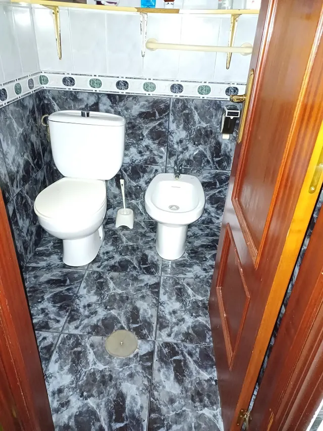 ALQUILER OFICINA AMPLIA CENTRO AYUNTAMIENTO — 6