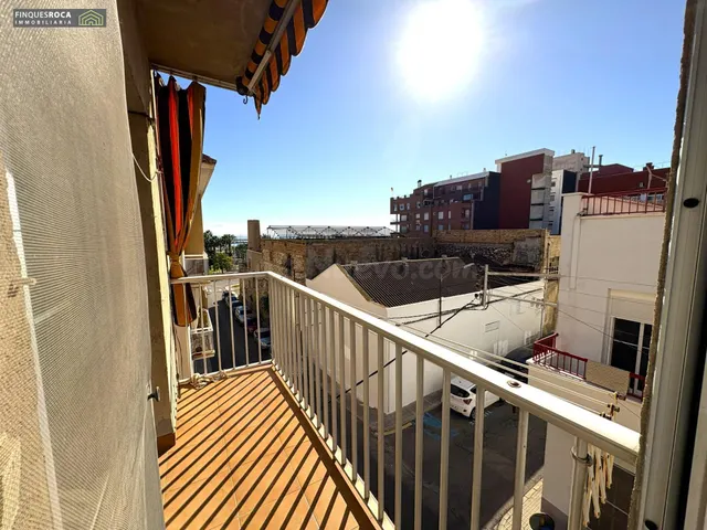 Piso Esquinero Centrico cerca del Club Nautico, de 3 Dormito - foto 2