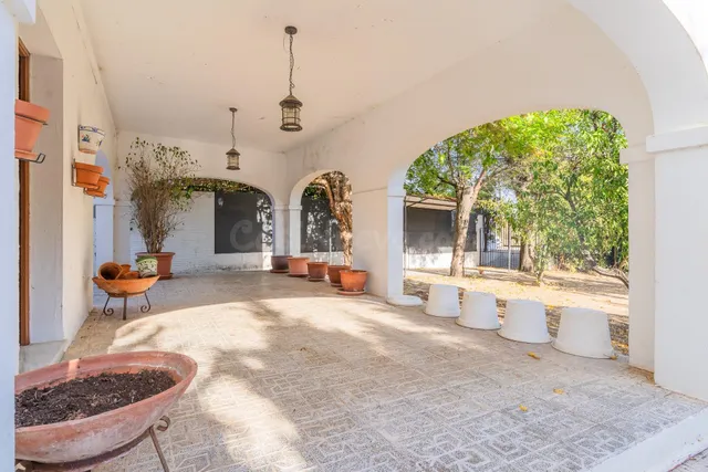 CASA CON AMPLIO JARDÍN EN CANTARRANAS - foto 3