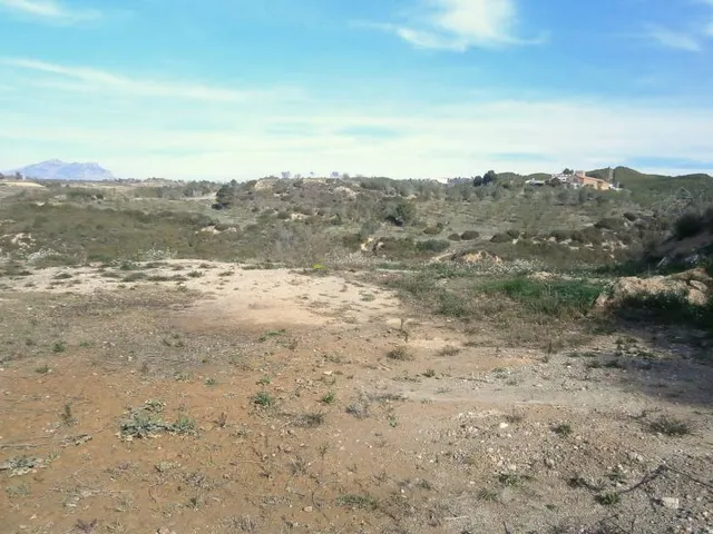 TERRENO EN CASTELLBIBAL EN ZONA CAN NICOLAU (ENTRE CASTELLBISBAL Y MARTORELL) — 9