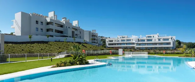 Exclusivo Ático Dúplex en Primera Línea de Golf | 215,51 m2 de Lujo, Vistas Abiertas y Solárium Privado — 34