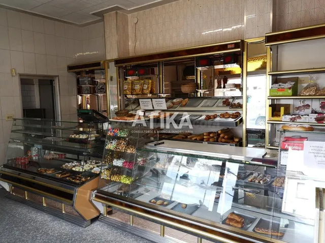 LOCAL VENTA ACONDICIONADO COMO PANADERÍA - foto 2