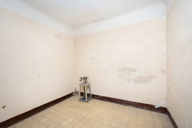 A LA VENTA EDIFICIO EN PLAZA BIB-RAMBLA — 29
