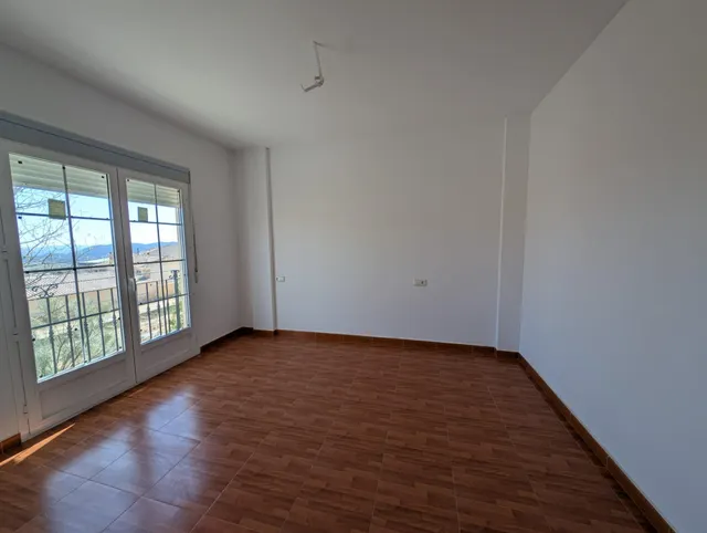 Se venden 4 últimos dúplex en Oria — 31